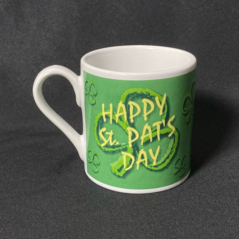 ⭐️ Happy Saint Pat’s Day Green Shamrock Clovers Holiday 16 oz Ceramic Mug